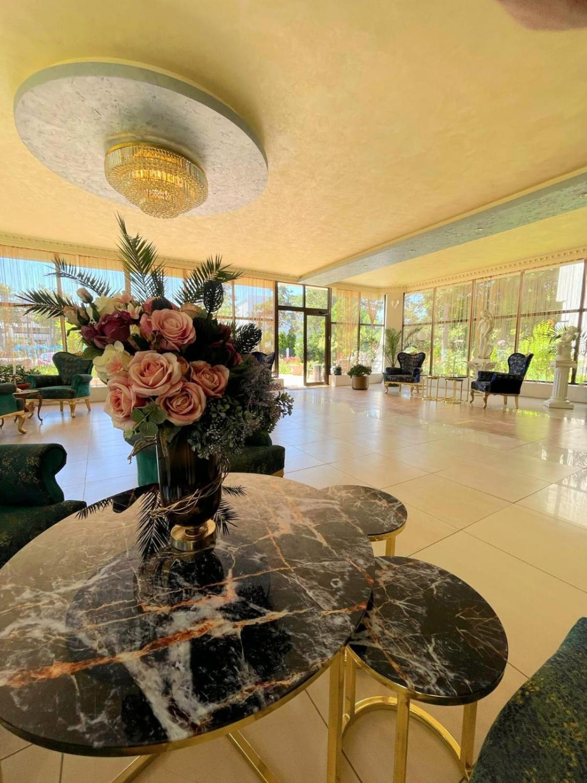 Hotel Iulia Resort Venus Dış mekan fotoğraf