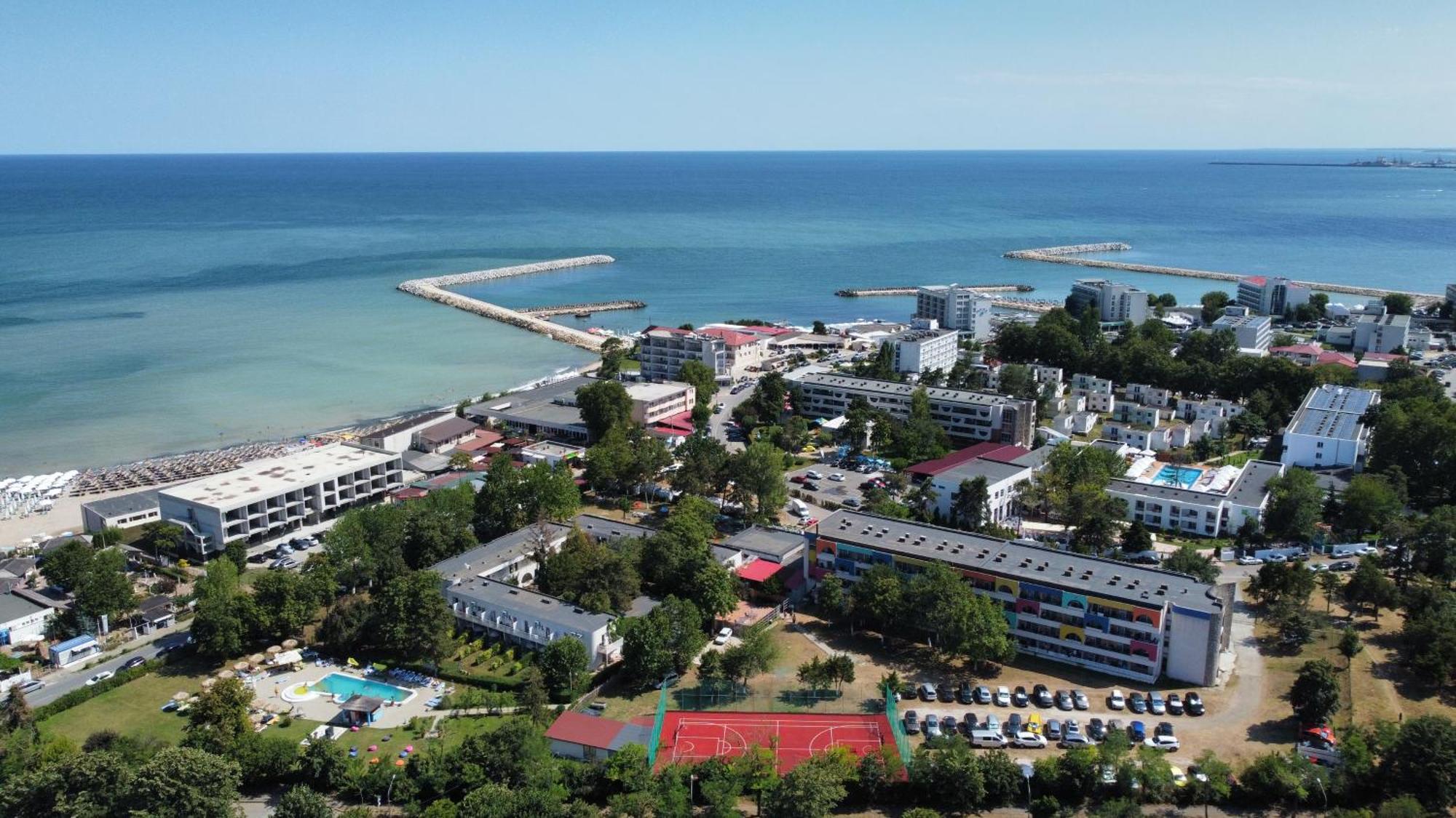 Hotel Iulia Resort Venus Dış mekan fotoğraf